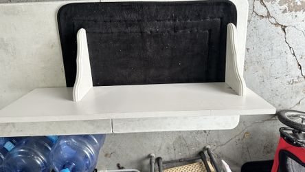 White Shelf