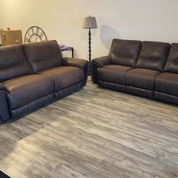 2 Motorized Reclining Sofa