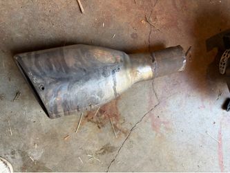 Muffler and exhaust tip