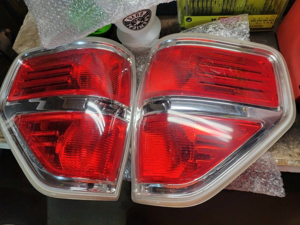 09-14 Ford F-150 Taillights