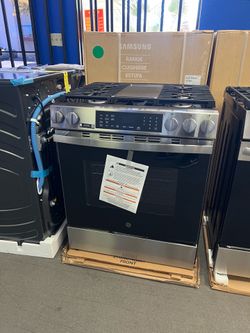 GE STAINLESS STEEL ISLAND GAS RANGE