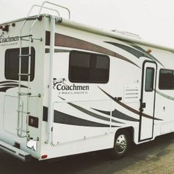 Coachmen Freelander Runs And Looks Like New