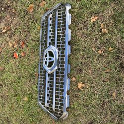 Front grill For 2016 To 2022 Toyota Tacoma 