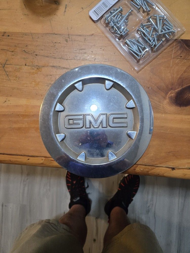Gmc Hub Cap
