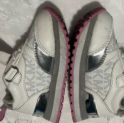 Tenis MK para niñas