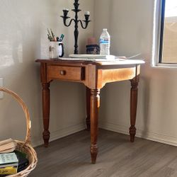 Mini Table 
