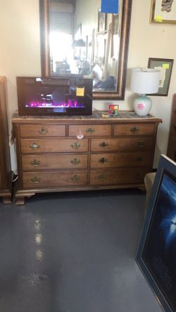 Kindel Grand Rapids 9 Drawer Dresser