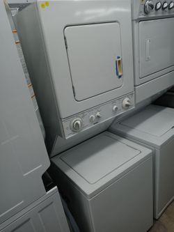 Kenmore 24" unitized washer and dryer stack - Free delivery