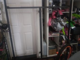 Queen Bed Frame in Fresno/Sanger Area