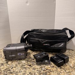 Sony CCD-TRV40 8mm Video8 Camcorder Camera VCR Player Video Transfer