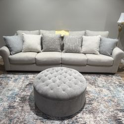 Carnaby 2-Piece Sofa with Round Oversized Ottoman