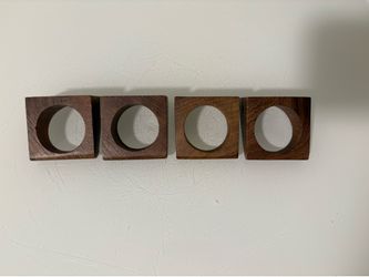 4 Wooden Napkin Rings Modern