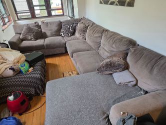 Couch set  for sale must go