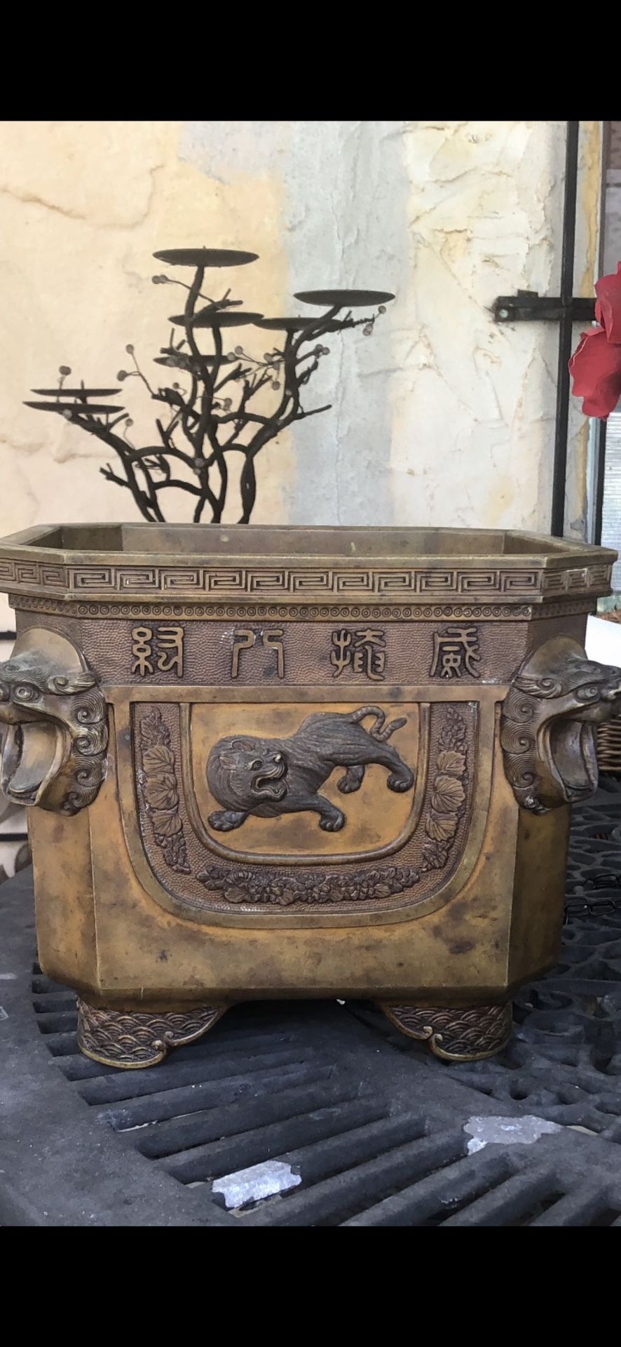 Chinese Antique bronze temple incense burner