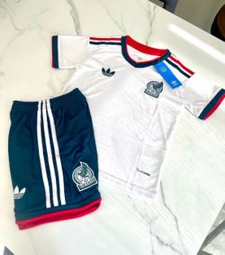 Soccer jerseys jersey kids set 50$ each Mexico  black home and away and USA  , Mexico small to 6xl Slim fit home and away local visitante Mundial 2026