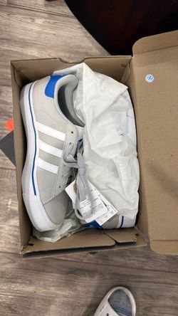 New adidas Campus sz 5