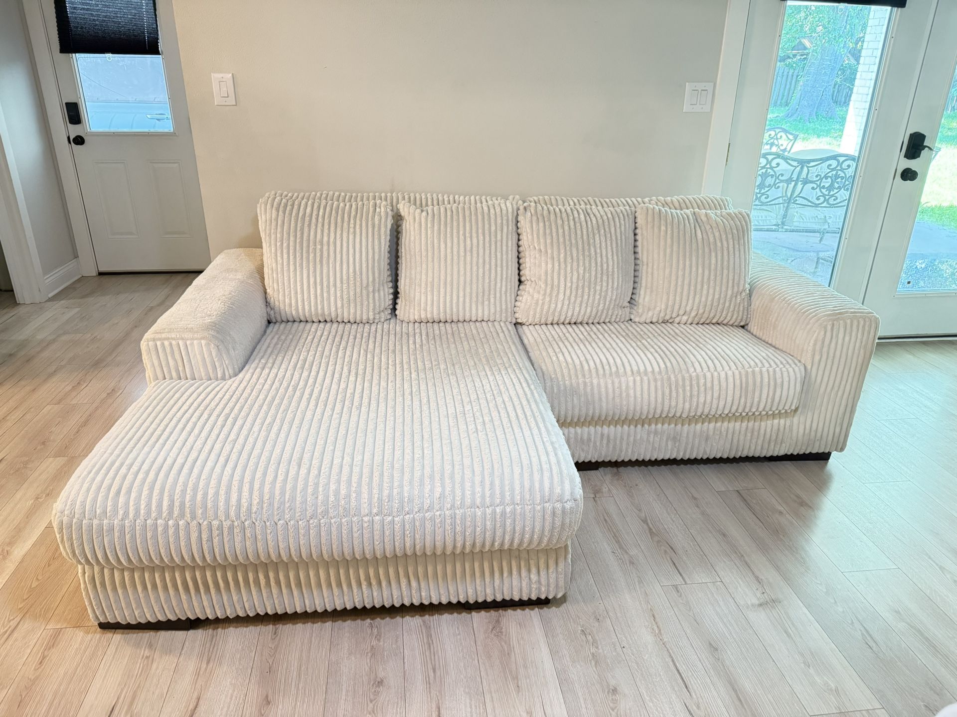 White | Cream 2 piece Sectional w/ Chaise
