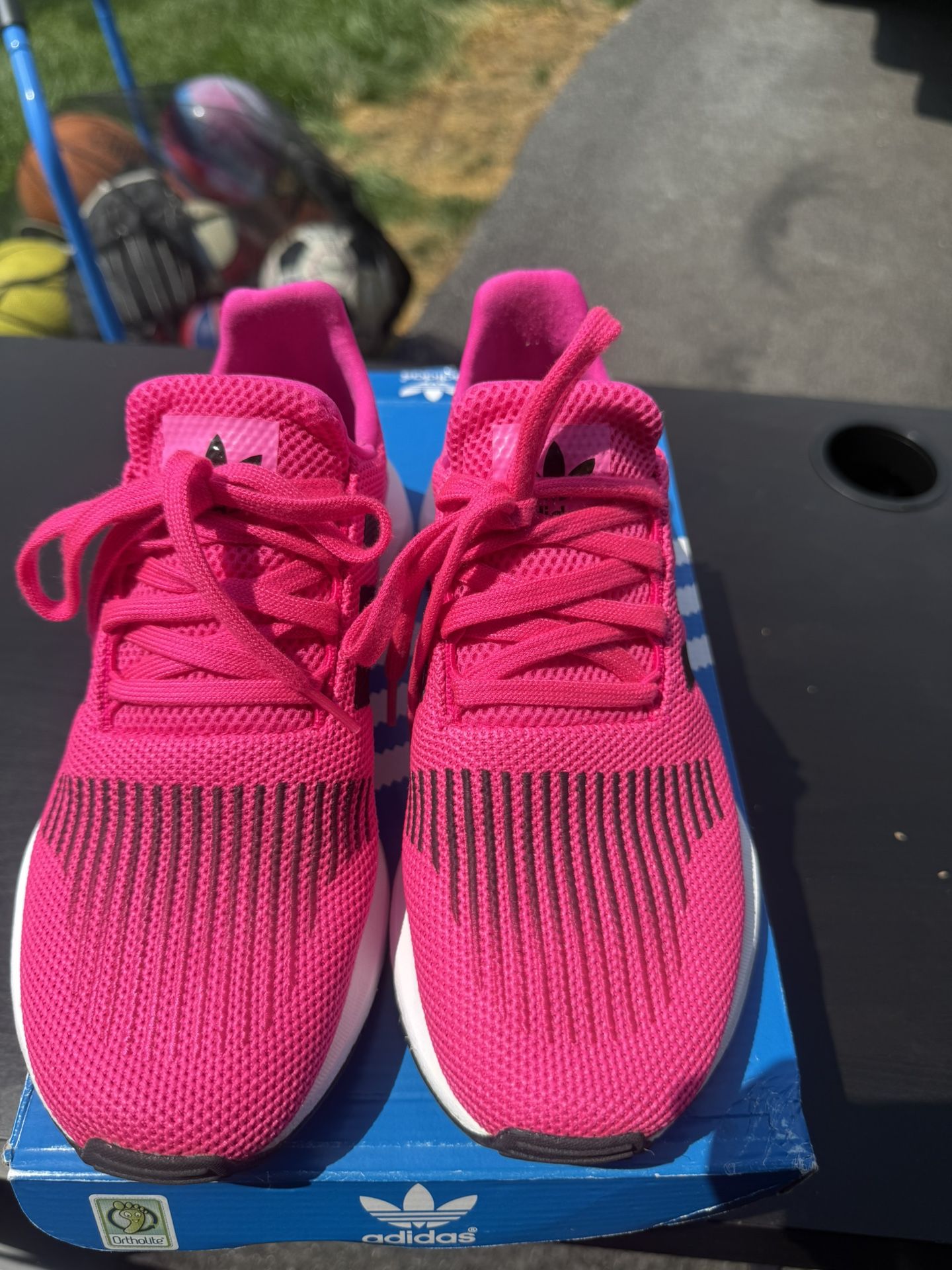 Used Women's Size Adidas Swift Run J