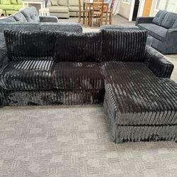Comfy Black Sectional 