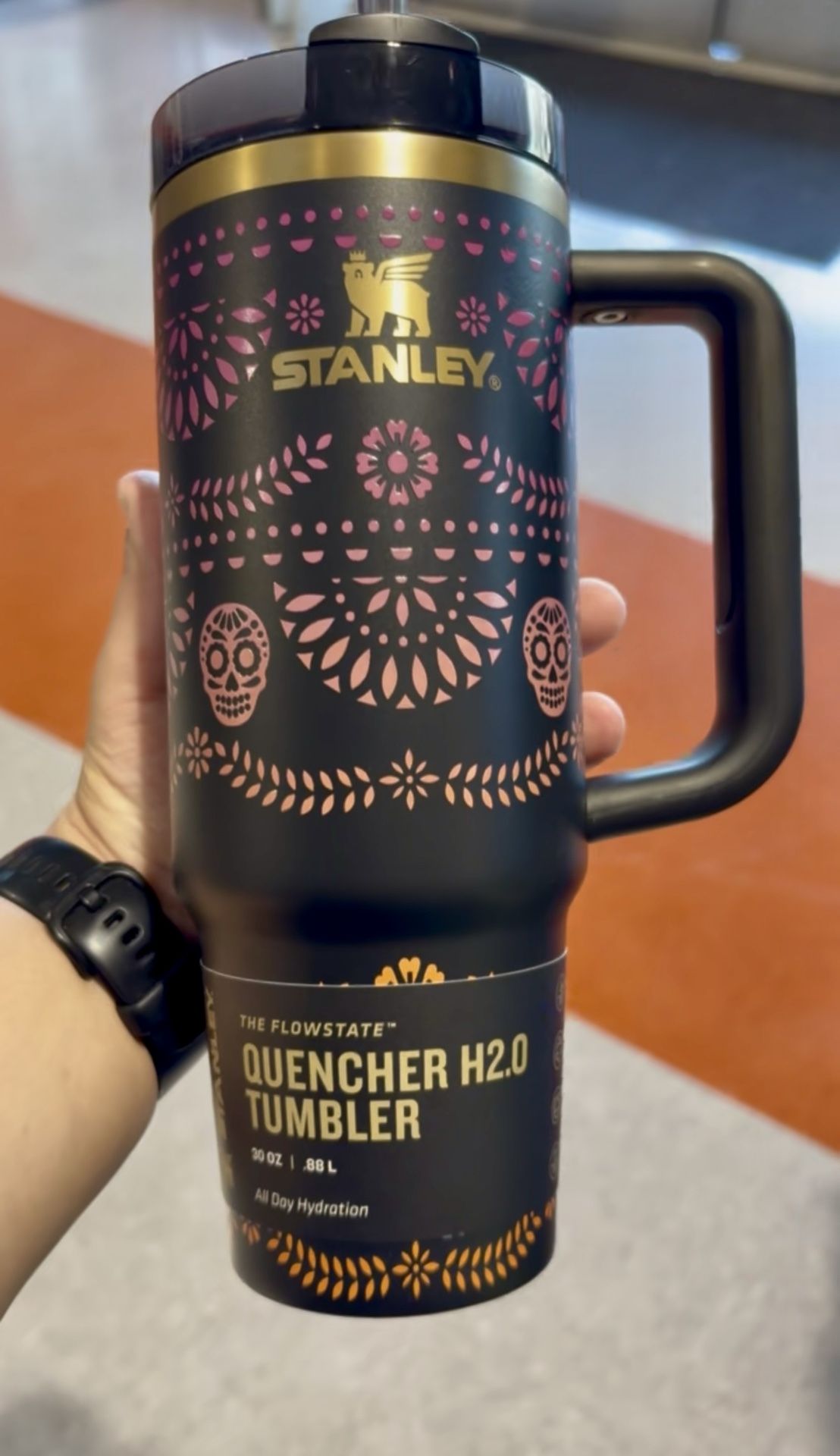 Stanley 30 oz. Quencher H2.0 FlowState Tumbler - Día de Los Muertos Collection