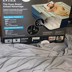 Intex Mid Rise Queen Airbed