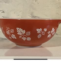 Pyrex  (HTF)JAJ Coral Goosberry Cinderella 443