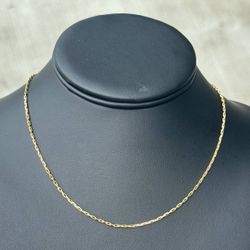 Jewelry 14k yellow gold PaperClip chain necklace 17.50” 1.60 mm width