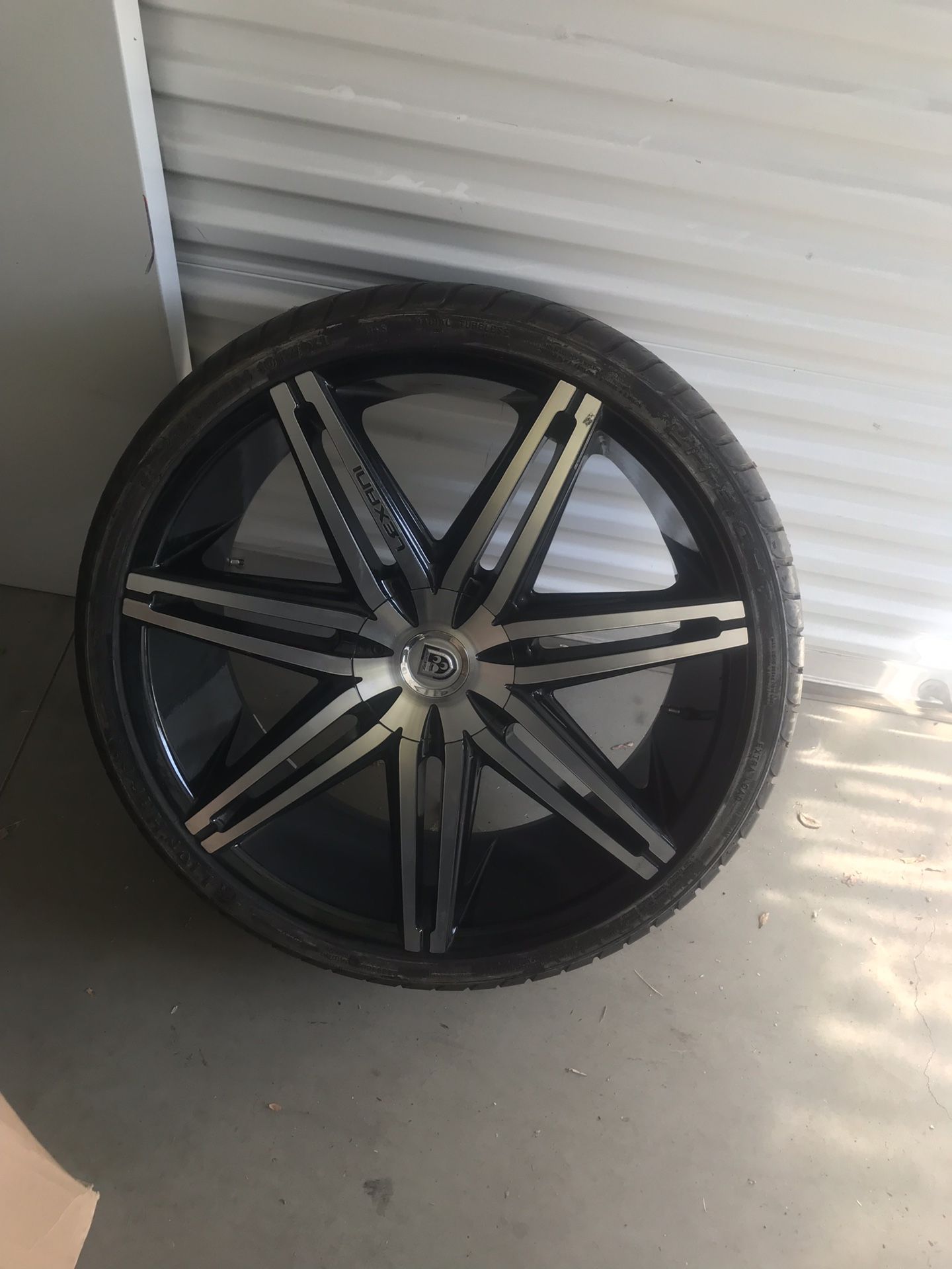 24 inch Lexani rims 5buy1-20 fits