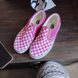 Vans Pink Checkored Size 4.5