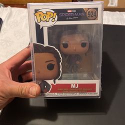MJ #924