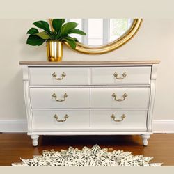 White Wood Three Drawer Dresser