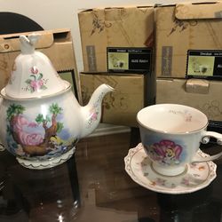 Rare Alice And WonderLand Tea Set- NEW