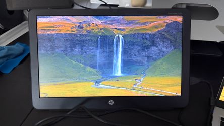 HP EliteDisplay S140U 14" LED BACKLIT LCD PORTABLE MONITOR WITH CABLE