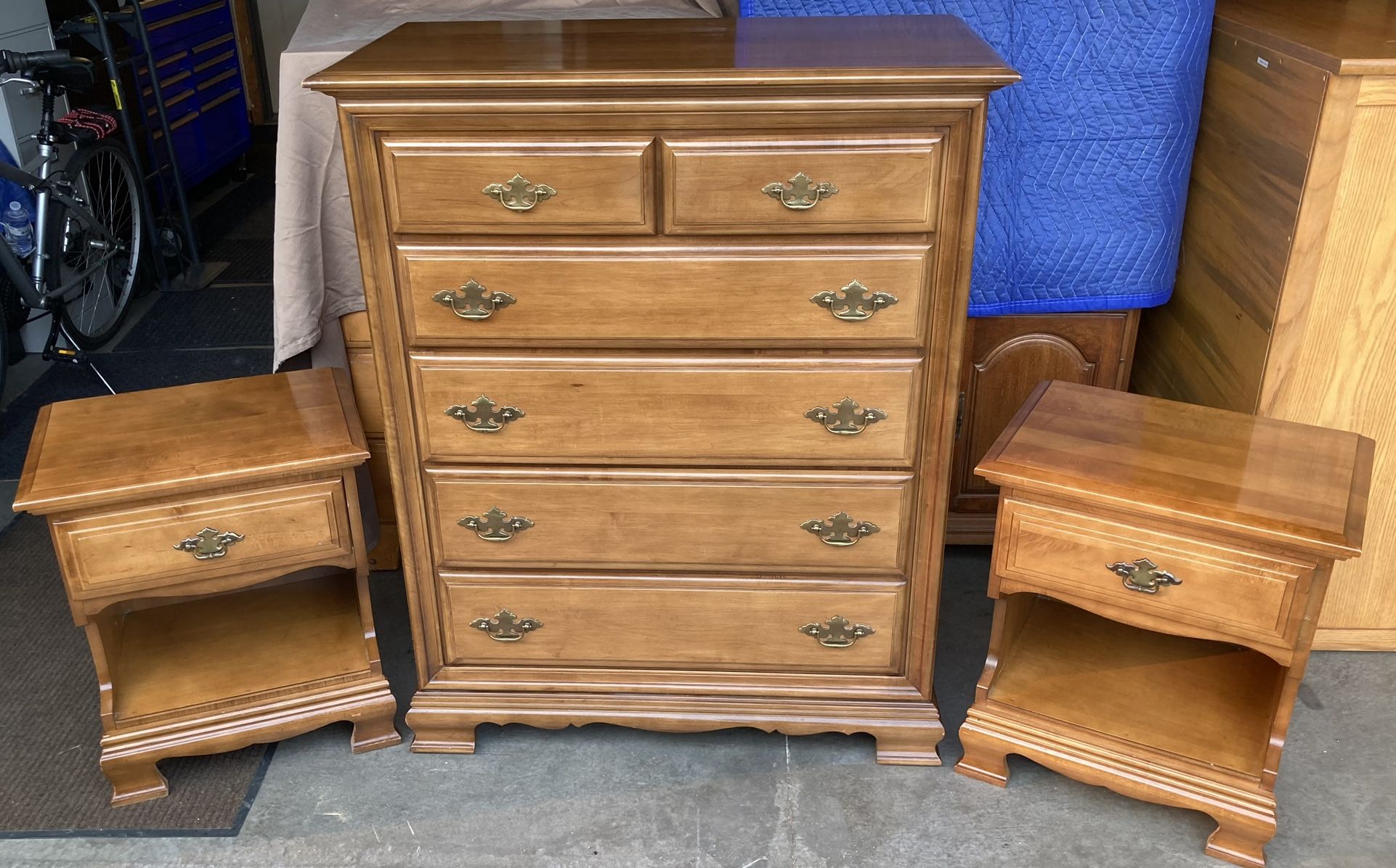 3 Piece Solid Wood Dresser Chest of Drawers and Nightstands