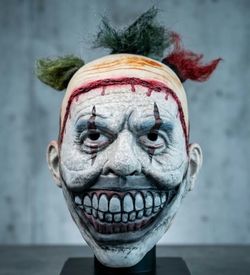 Spirit Halloween American Horror Story Twisty The Clown Deluxe Latex Mask