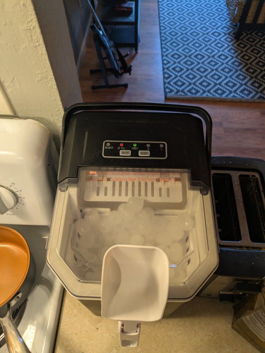 Ice Maker