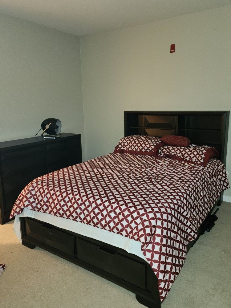 Bed Frame With Built IN Drawers And Shelves