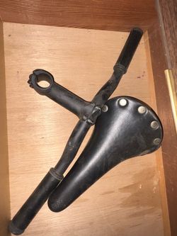 Old school Snyder’s phaxie bike seat & handle bars
