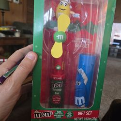 MM'S Christmas gift set