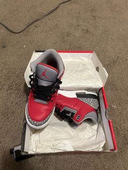Jordan retro 4s