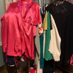 Woman’s Used Clothes Xl 16-18 70+ Pieces 