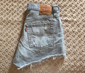 Women’s Levi’s Shorts