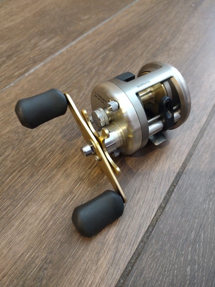 Shimano Cardiff 200A Right Hand Baitcasting Baitcaster Fishing Reel