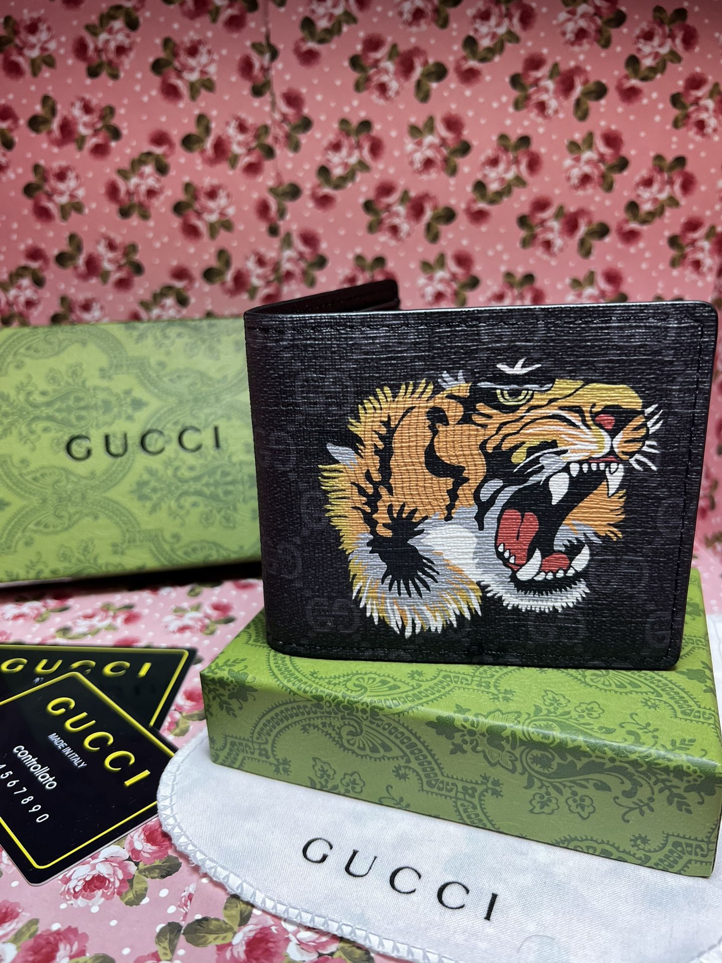 Gucci Wallet 