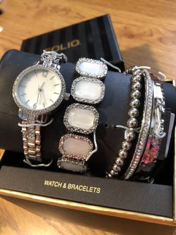 New Folio Brand watch and bracelet set with rhinestones