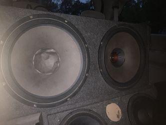 15” Peavey Speakers 8ohm