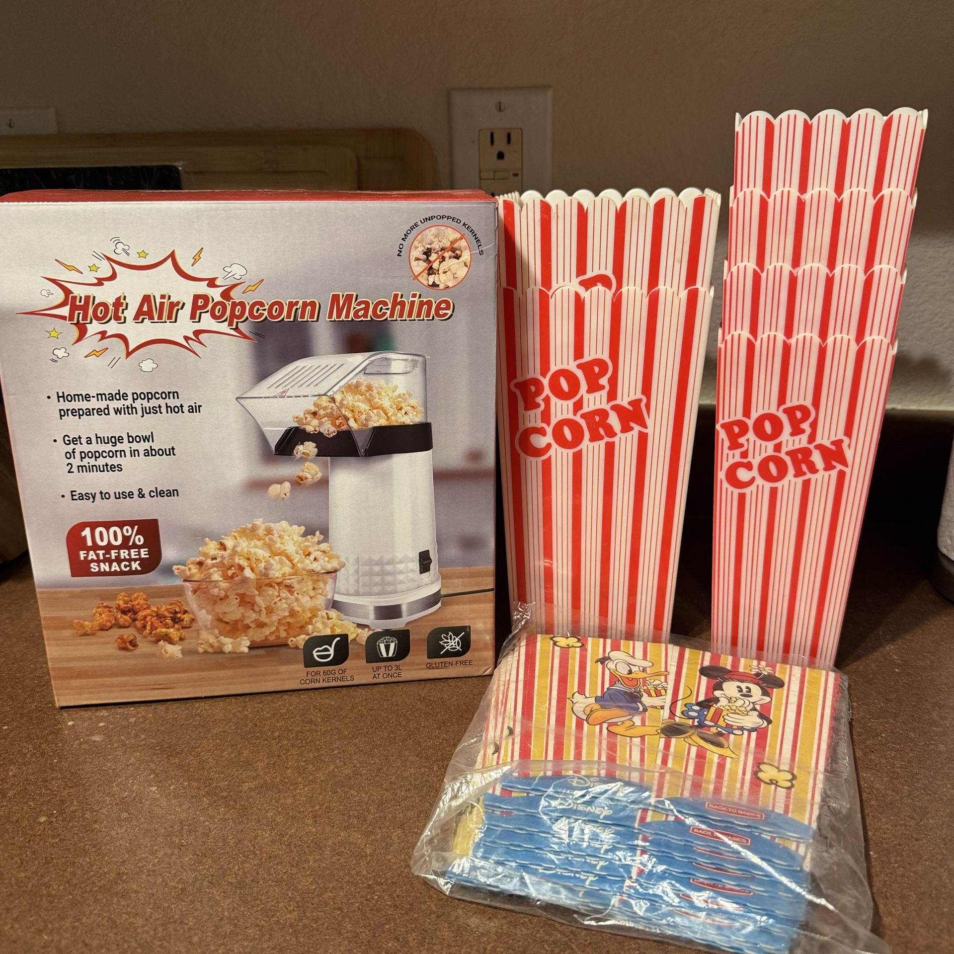 Popcorn Machine w/ Cups
