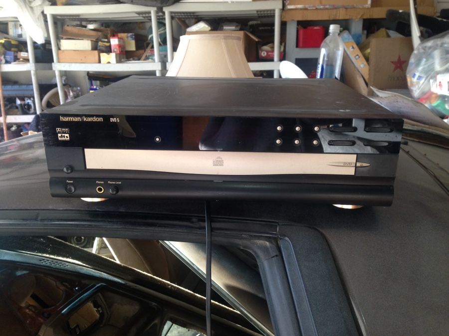 5 Disk DVD Player