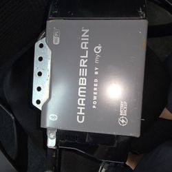 Chamberlain 1/2 HP Smart Quiet Belt Drive Garage Door Opener 