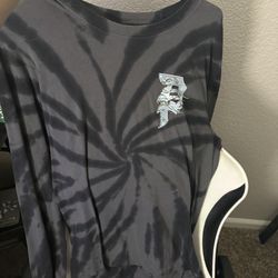 Primitive Long Sleeve size Large